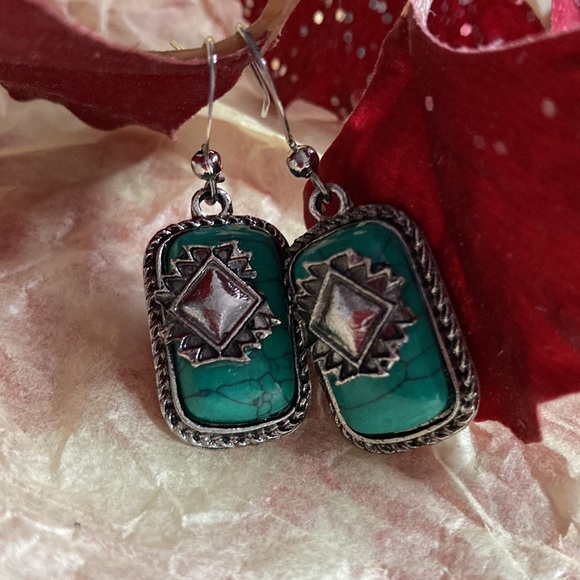 🆕 NWOT STERLING SILVER WITH TURQUOISE BLUE EARRINGS - Picture 2 of 9